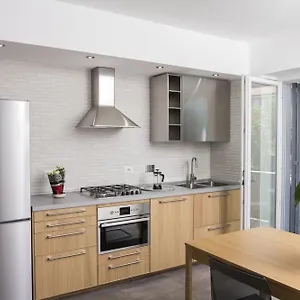 https://rosas-house-rome-airport-fiumicino.it-romehotels.com