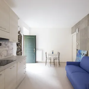 Blue Loft - The House Of Travelers Como