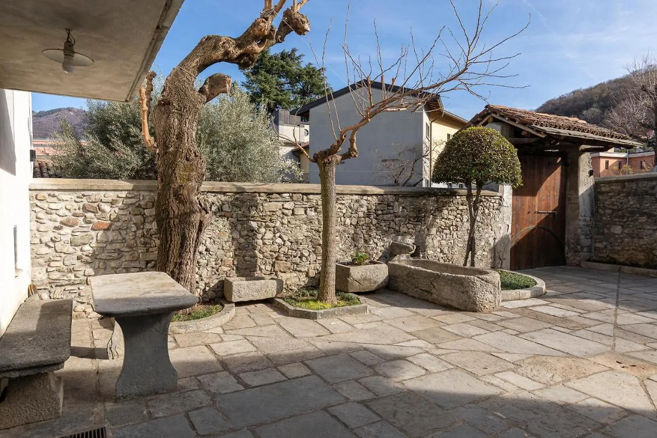 Cadepulan - Lake Como Residence 아파트